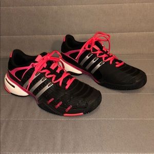 Adidas Women’s Barricade V Classic Tennis Shoes